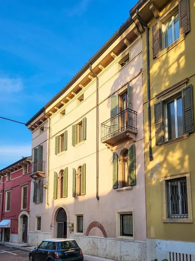 Casa Perotti Pallone Verona Apartamento